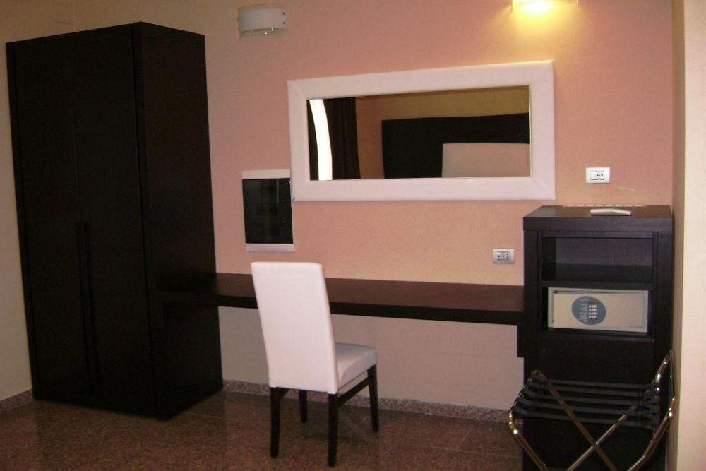 Eh Rome Airport Euro House Hotels Ф'юмічіно Екстер'єр фото